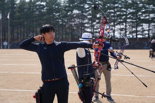 남자 리커브 1위 김강민
