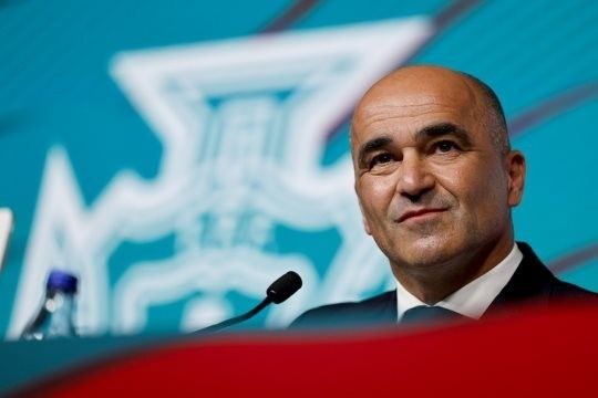 3월 A매치 대표팀 명단을 발표하는 로베르토 마르티네스 감독