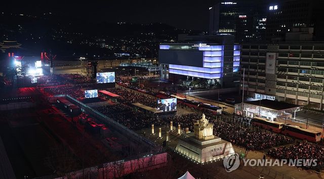 광화문 광장에서 열린 방탄소년단(BTS) 컴백 무대
