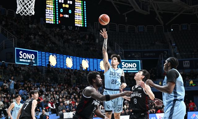 소노 케빈 켐바오의 슛