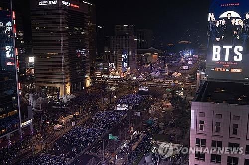 광화문 광장에서 열린 방탄소년단(BTS) 복귀 무대