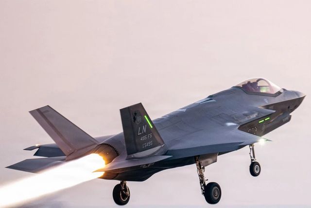 이륙중인 F-35A 전투기(본문과 관계없음)
