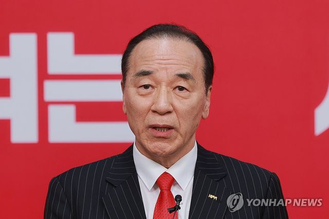 서울시장 후보 면접 마친 김충환 전 구청장