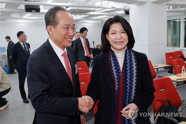 국민의힘 대구시장 후보 면접 참석한 추경호 의원-이진숙 전 방통위원장