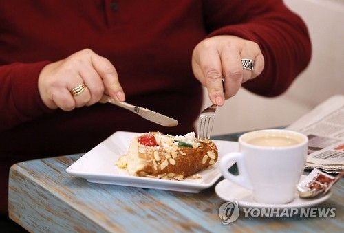 빵과 커피(본문과 무관함)