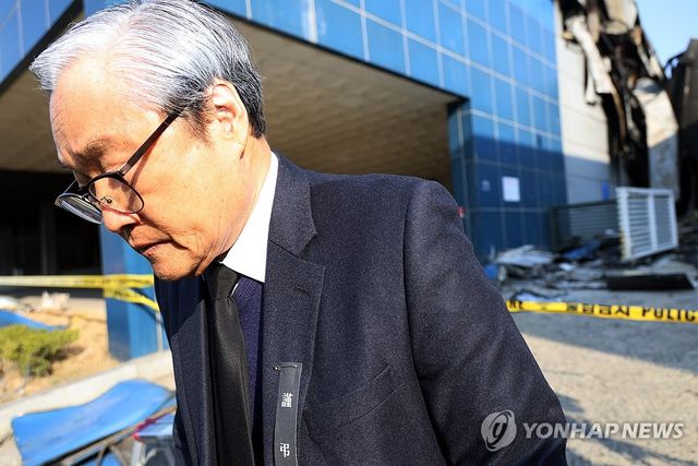 조사받고 떠나는 안전공업 손주환 대표이사