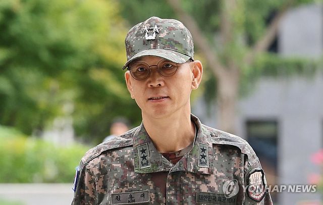 김용대 전 드론작전사령관 내란특검 출석