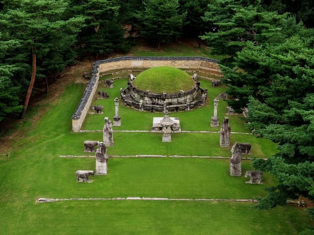 서울 태릉 능침 모습 