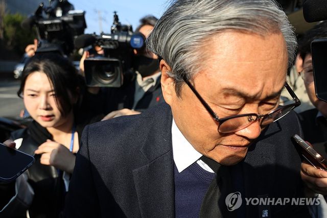 조사받고 떠나는 안전공업 손주환 대표이사