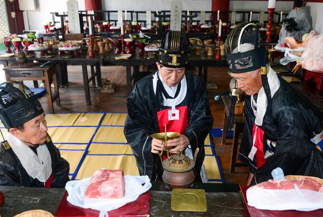 전주향교, 공기 2577년 춘기 석전대제 봉행