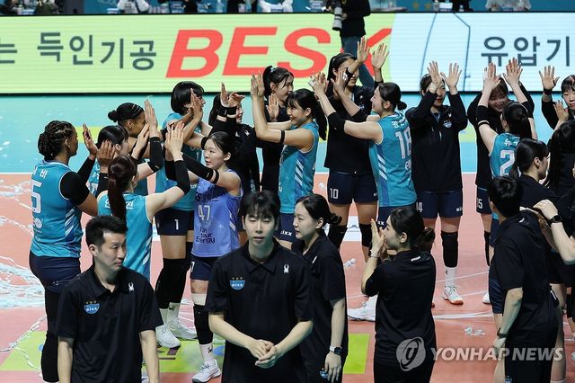 흥국생명 꺾고 플레이오프 진출한 GS칼텍스