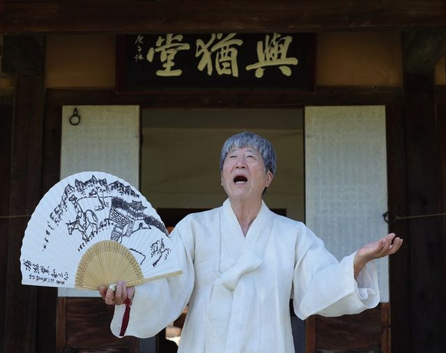 초헌관으로 참여하는 임진택 한국문화예술교육진흥원장