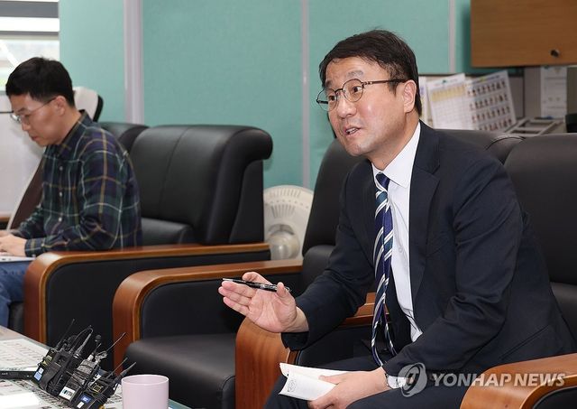 기자간담회하는 한병도 원내대표