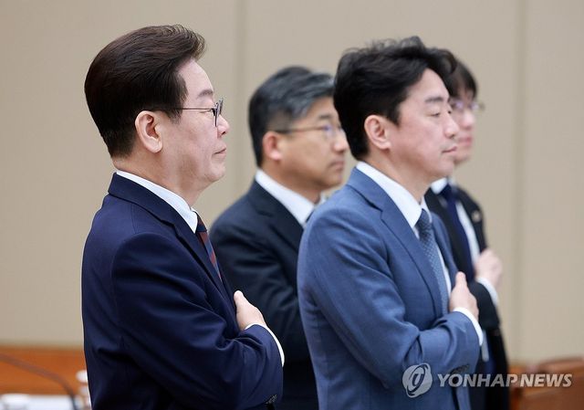 이재명 대통령, 중동상황 관련 비상경제점검회의 참석