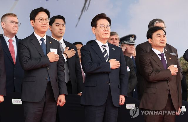 이재명 대통령, KF21 양산 1호기 출고식 참석