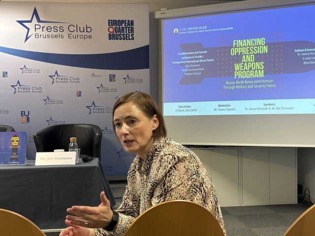 요안나 호사냑 북한인권시민연합 부국장