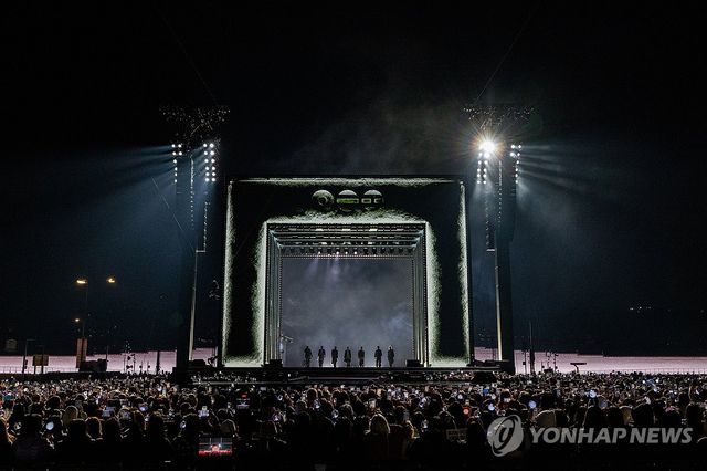 세계를 뒤흔든 방탄소년단(BTS) 광화문광장 공연