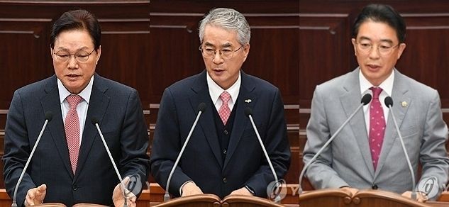 왼쪽부터 박완수 경남지사, 박종훈 경남교육감, 최학범 경남도의회 의장