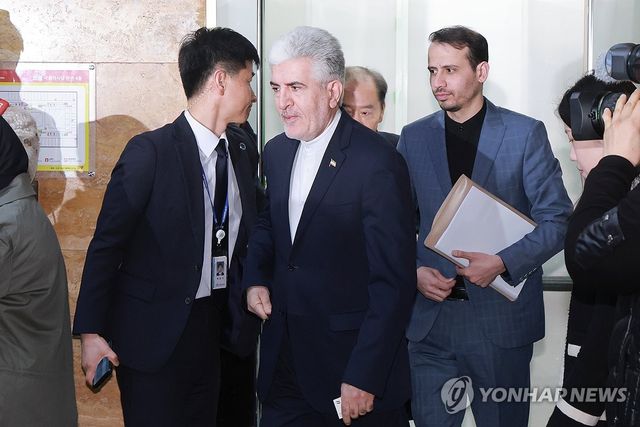 국회 외통위 향하는 주한이란대사