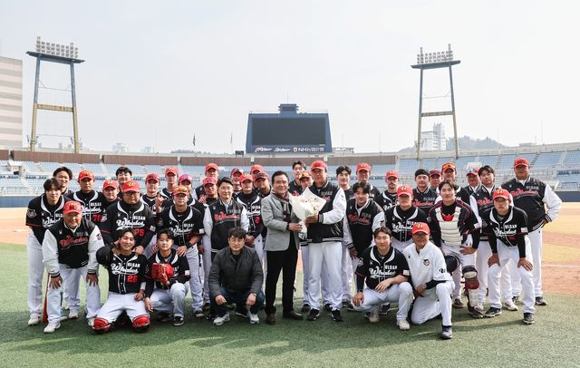 25일 NC 다이노스전에서 창단 첫 승을 신고한 울산 웨일즈