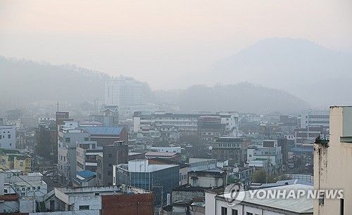 짙은 안개로 뒤덮인 전북 전주 시내