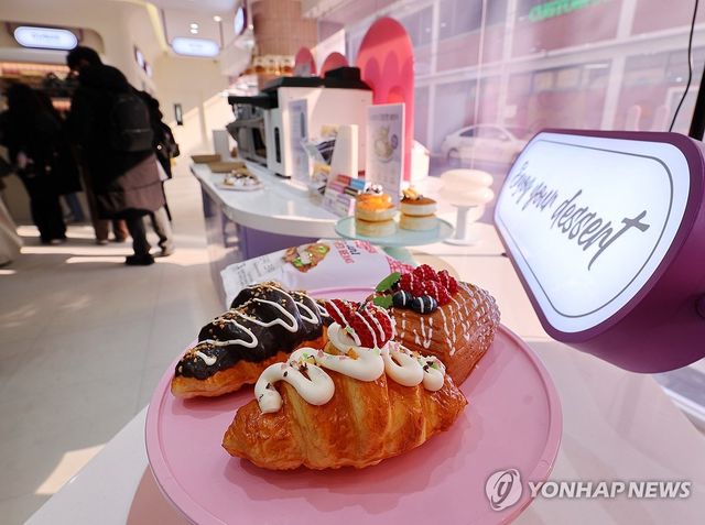 CU, 성수동에 디저트 특화 편의점 오픈