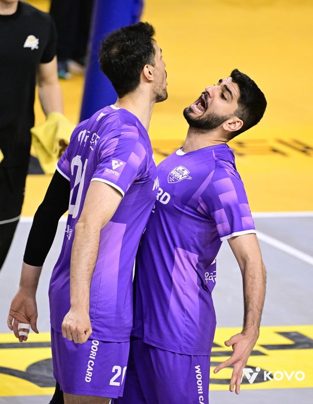 우리카드의 아라우조(왼쪽)와 알리 