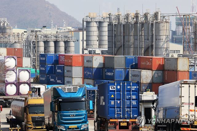 중동사태 영향 받는 여수 석유화학단지