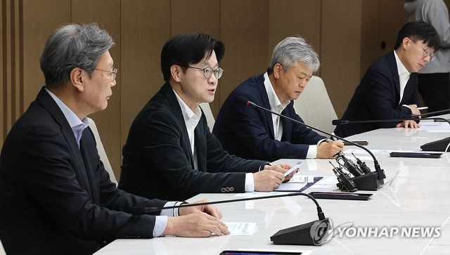 '경제 6단체 소집' 발언하는 김정관 산업부 장관