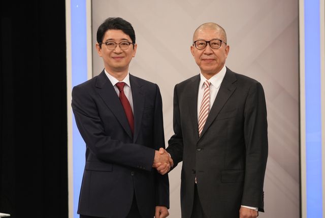 1차 경선 토론회 나선 주진우 의원(왼쪽)과 박형준 부산시장