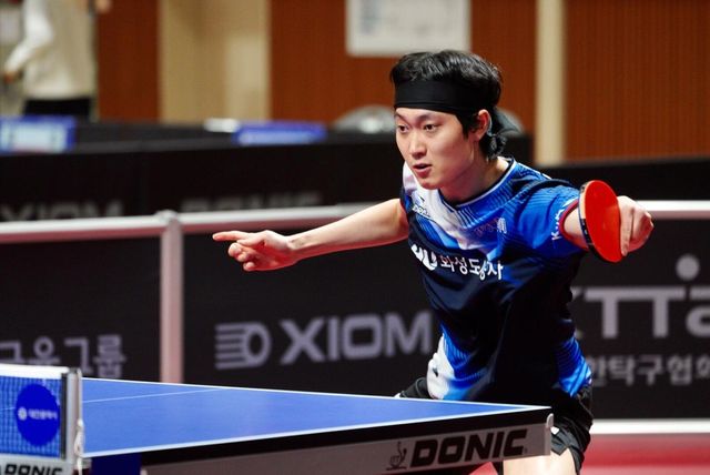 종별탁구선수권 남자 단식 경기에 나선 조대성