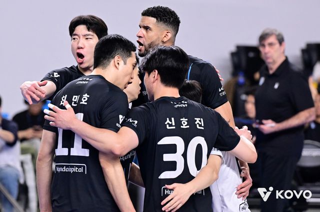 현대캐피탈 선수단