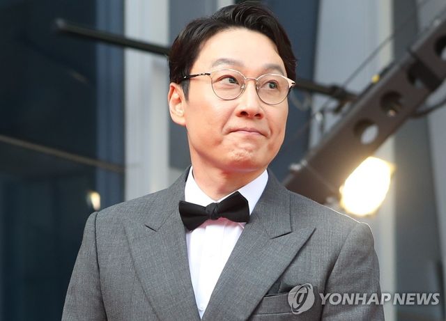 이휘재 MC 겸 개그맨