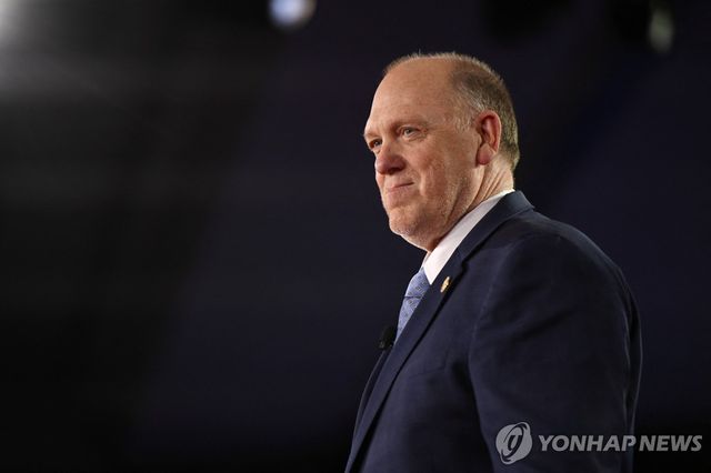 백악관 국경차르 톰 호먼