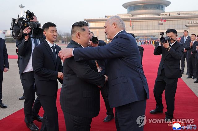 평양 떠나는 벨라루스 대통령