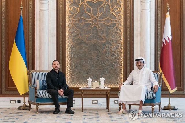 카타르와 10년 방위협정 체결한 젤렌스키 우크라 대통령