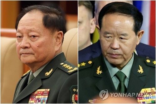 중국 공산당 중앙군사위의 장유샤 부주석(좌), 류전리 중앙군사위원