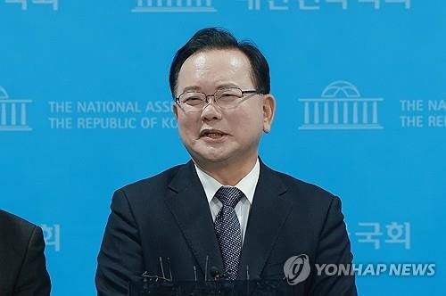대구시장 출마 선언하는 김부겸 전 총리