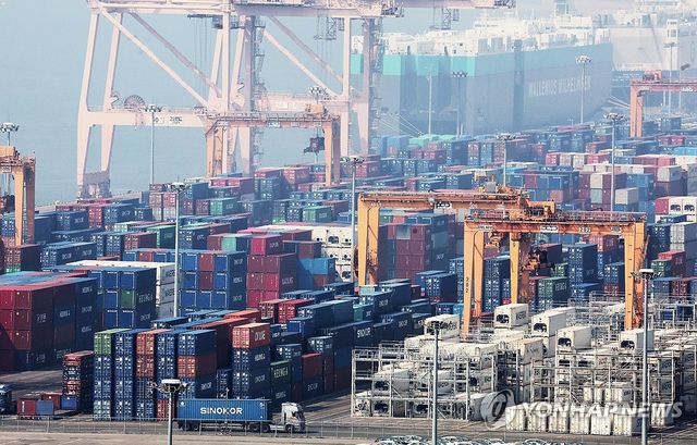 2월 산업생산 2.5% 증가…소비 '보합', 투자 13.5%↑