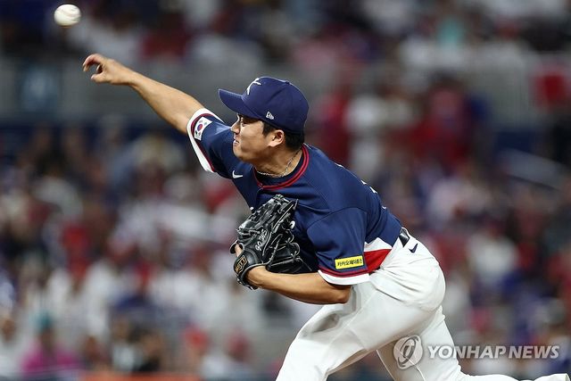 역투하는 고우석