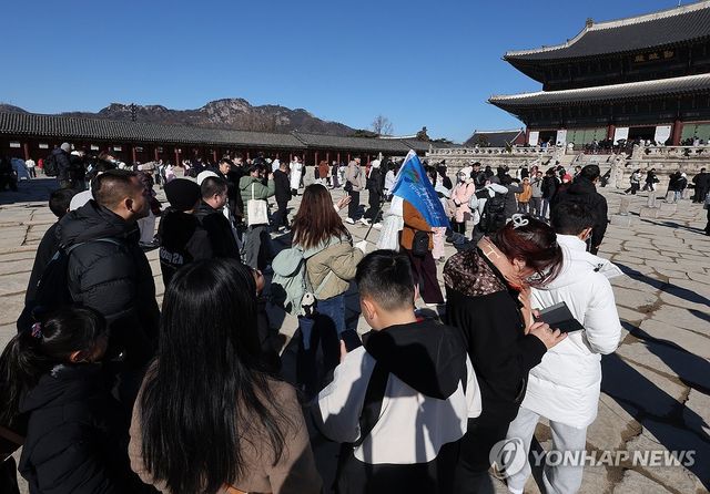 춘절 연휴 방한한 중국 단체관광객