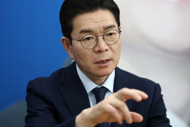 연합뉴스와 인터뷰하는 더불어민주당 정원오 서울시장 경선후보