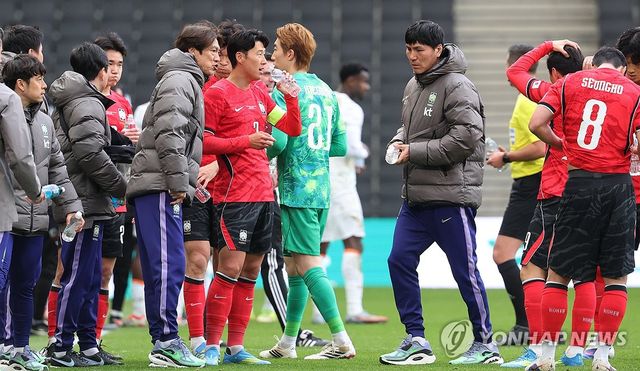 하이드레이션 브레이크, 작전 지시하는 홍명보