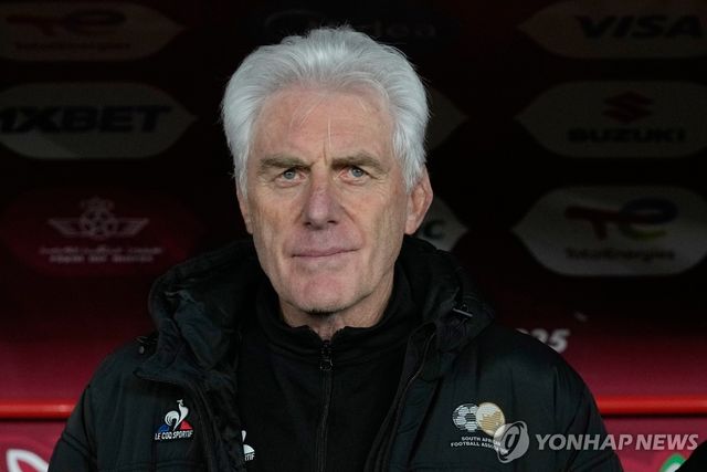 휴고 브로스 감독