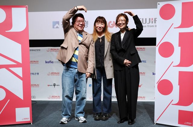 왼쪽부터 문석·문성경·김효정 프로그래머