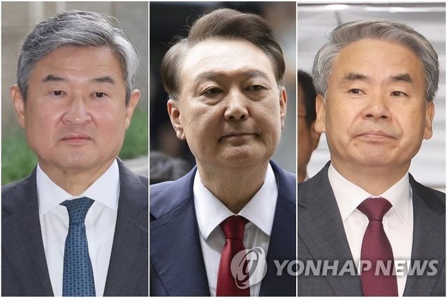 조태용 전 국가안보실장(왼쪽부터)·윤석열 전 대통령·이종섭 전 국방부 장관