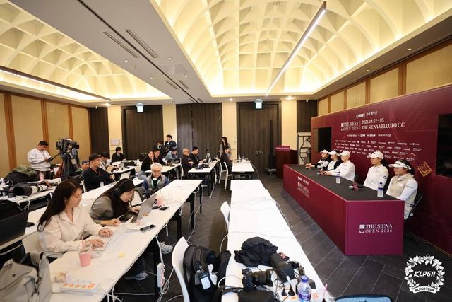 답변하는 박성현