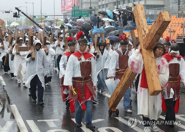 작년 부활절 퍼레이드