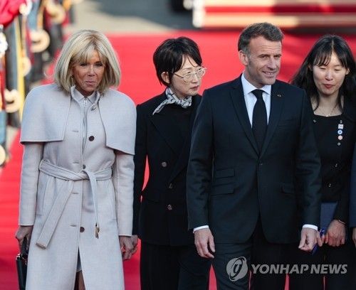 마크롱 대통령 부부 