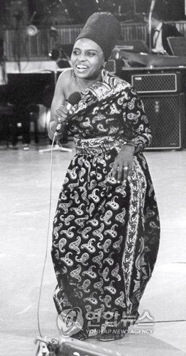 1969년 독일 방송에 출연한 미리엄 마케바 [EPA 연합뉴스 자료사진. 재판매 및 DB 금지]